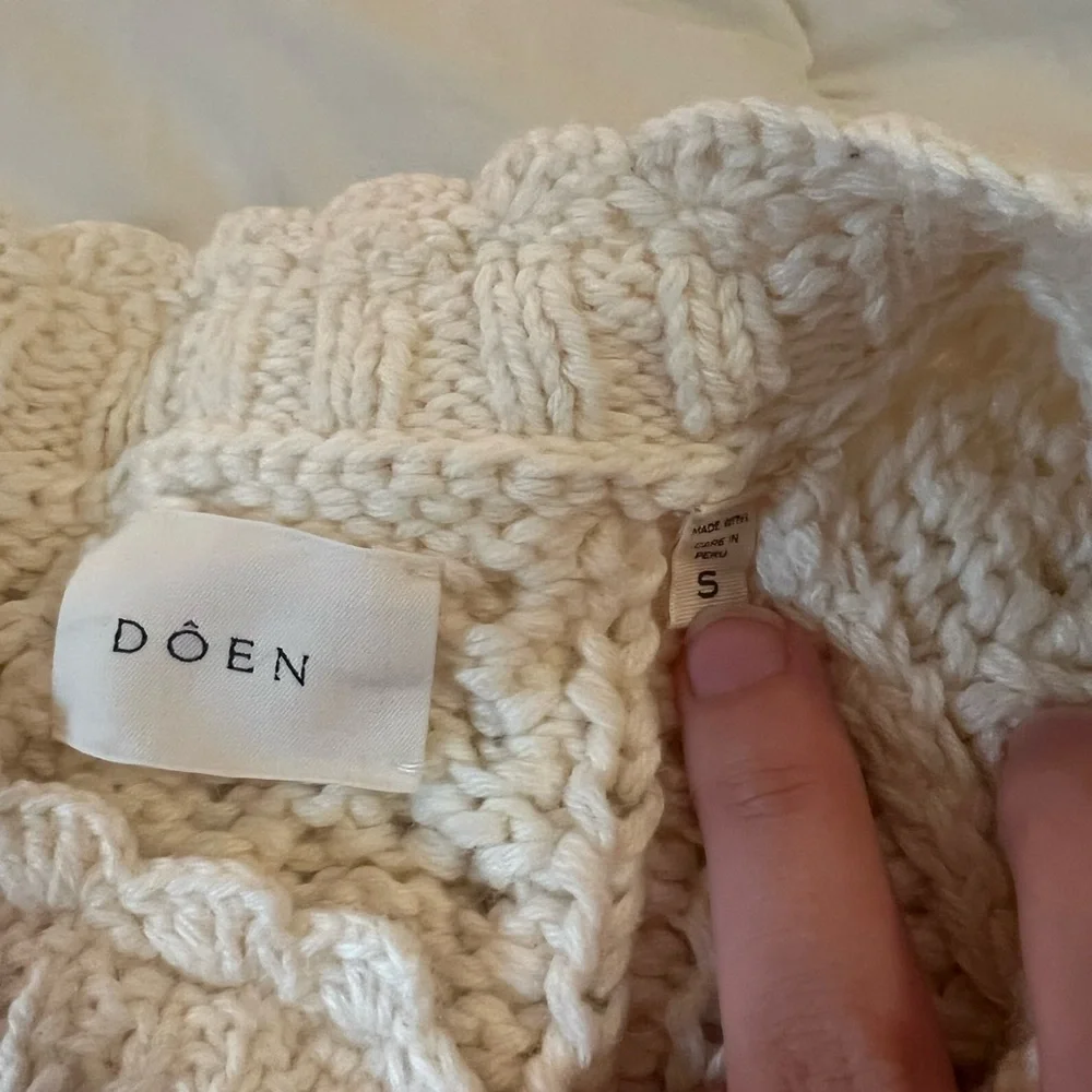 Doen Cream Chunky Cable Knit Cardigan Sweater - Picture 3 of 4